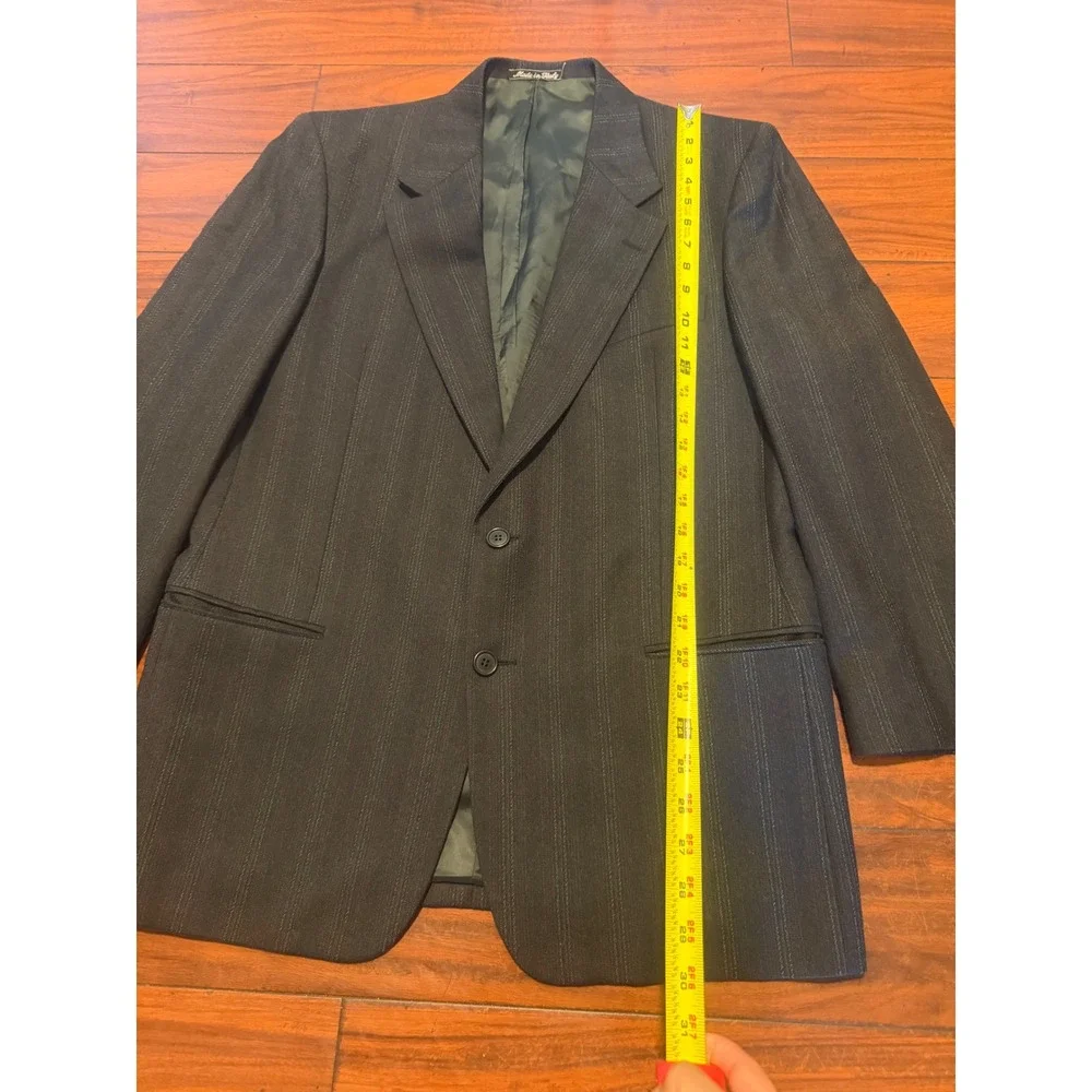 Vintage Valentino Uomo Mens 41R Pure Virgin Wool Pinstripe blazer Made in Italy